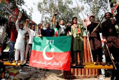 pti to finalise aug 5 protest strategy today