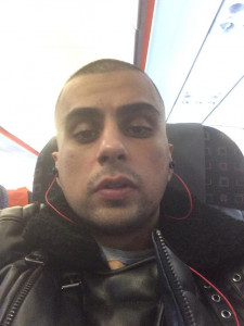 pakistani origin man offered victims free rides after manchester tragedy