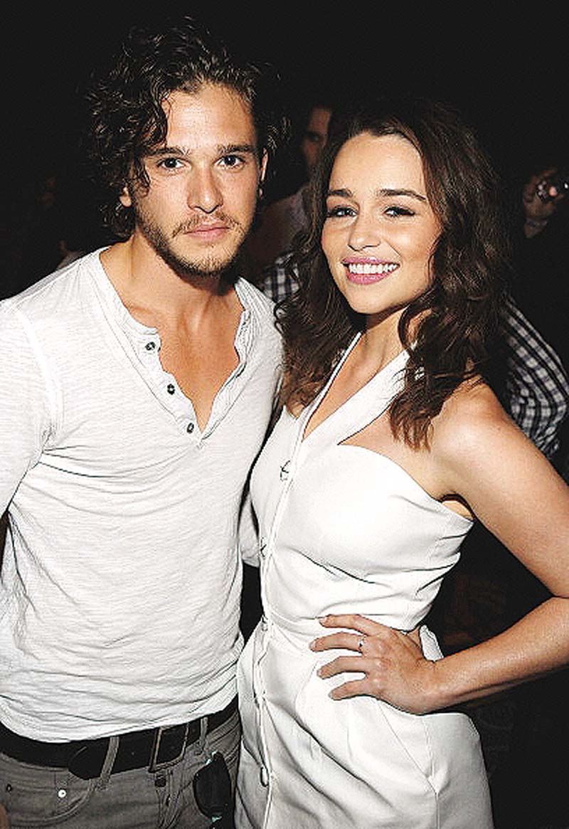 if the leaks turn out to be true then jon snow will form a relationship with daenerys targaryen photo file