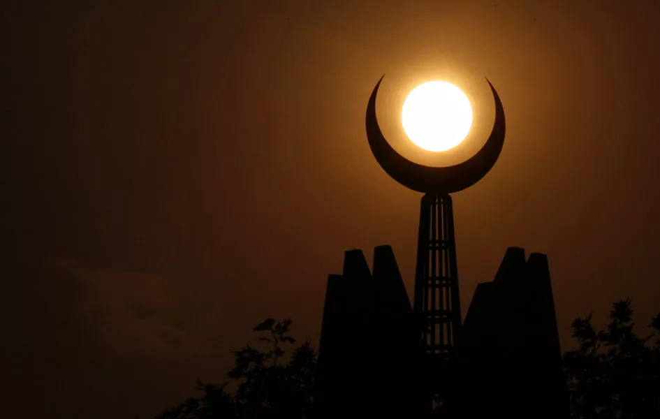 the head of the palestinian islamic courts has told judges not to grant divorces during ramazan fearing the month long fast could spark rash words that would be regretted later photo afp the head of the palestinian islamic courts has told judges not to grant divorces during ramazan fearing the month long fast could spark rash words that would be regretted later photo afp