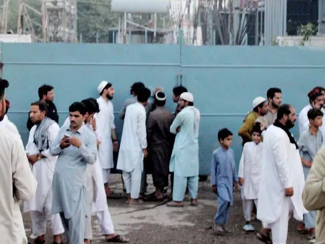 locals protest against power outages near kohat road grid station on may 29 2017 photo nni locals protest against power outages near kohat road grid station on may 29 2017 photo nni