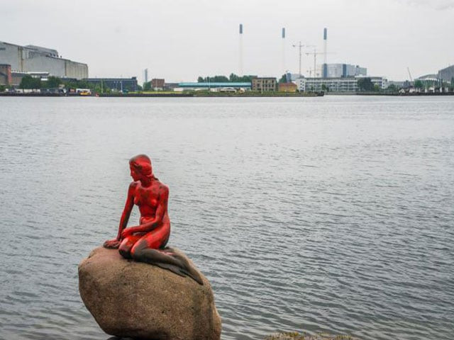the little mermaid statue is seen painted in red in what local authorities say is an act of vandalism in copenhagen denmark may 30 2017 photo reuters the little mermaid statue is seen painted in red in what local authorities say is an act of vandalism in copenhagen denmark may 30 2017 photo reuters
