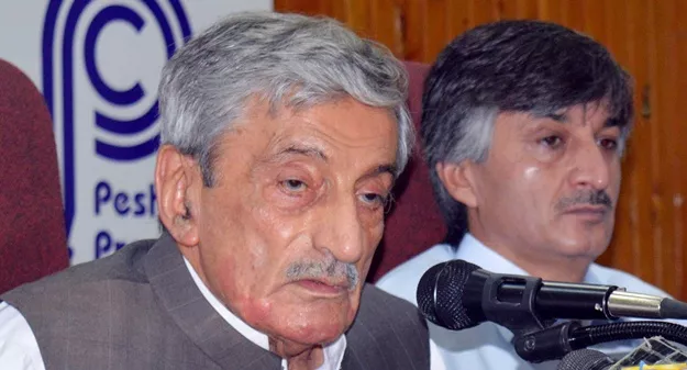 former minister and anp leader ghulam ahmad bilour speaks at a press conference at the peshawar press club on wednesday may 31 2017 photo ppi former minister and anp leader ghulam ahmad bilour speaks at a press conference at the peshawar press club on wednesday may 31 2017 photo ppi