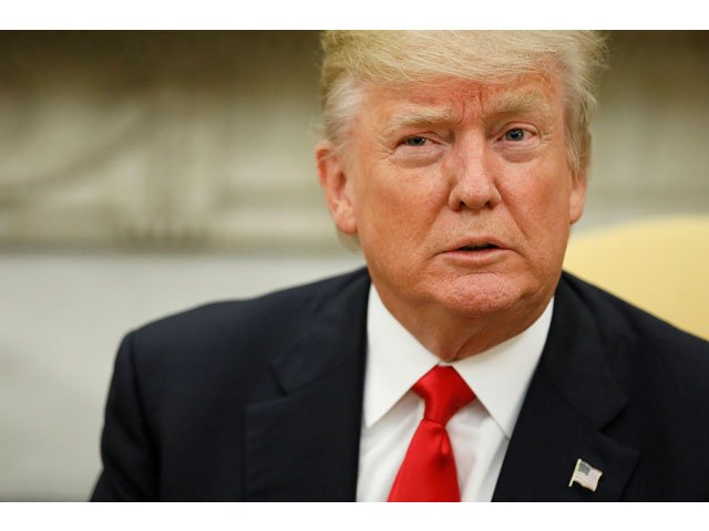 us president donald trump interacts with reporters as he welcomes vietnam 039 s prime minister nguyen xuan phuc in the oval office at the white house in washington us may 31 2017 photo reuters