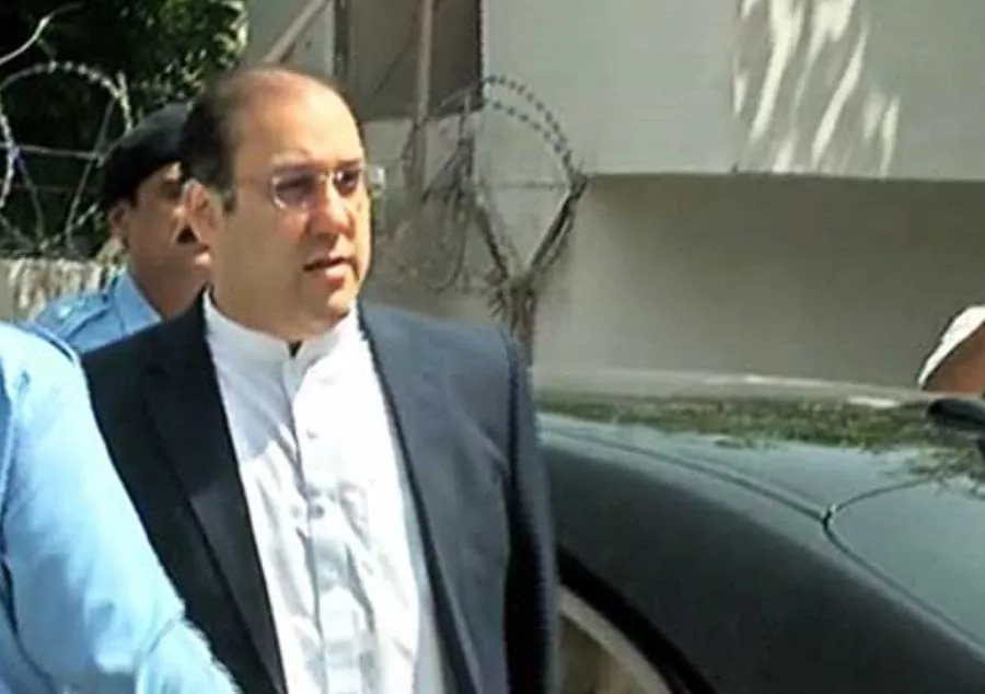 express news screengrab shows pm nawaz 039 s son hassan nawaz appearing before the panama papers jit express news screengrab shows pm nawaz 039 s son hassan nawaz appearing before the panama papers jit