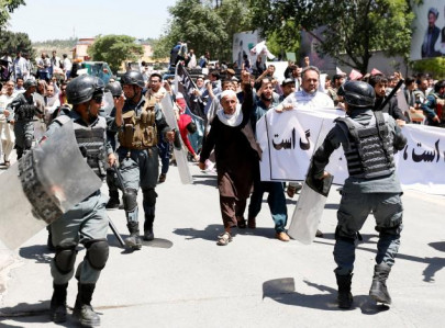 afghan authorities lock down kabul after protest clashes afghan authorities lock down kabul after protest clashes
