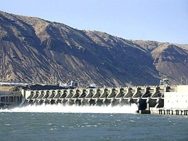 the hub dam supplies 100 million gallons per day of water to karachi photo express file the hub dam supplies 100 million gallons per day of water to karachi photo express file