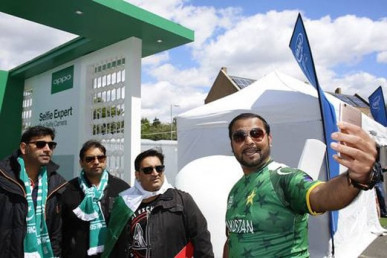 sponsored oppo takes its loyal customers to london