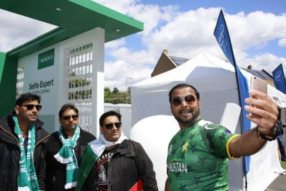 sponsored oppo takes its loyal customers to london sponsored oppo takes its loyal customers to london
