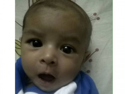 ailing pakistani infant reaches india for medical treatment ailing pakistani infant reaches india for medical treatment