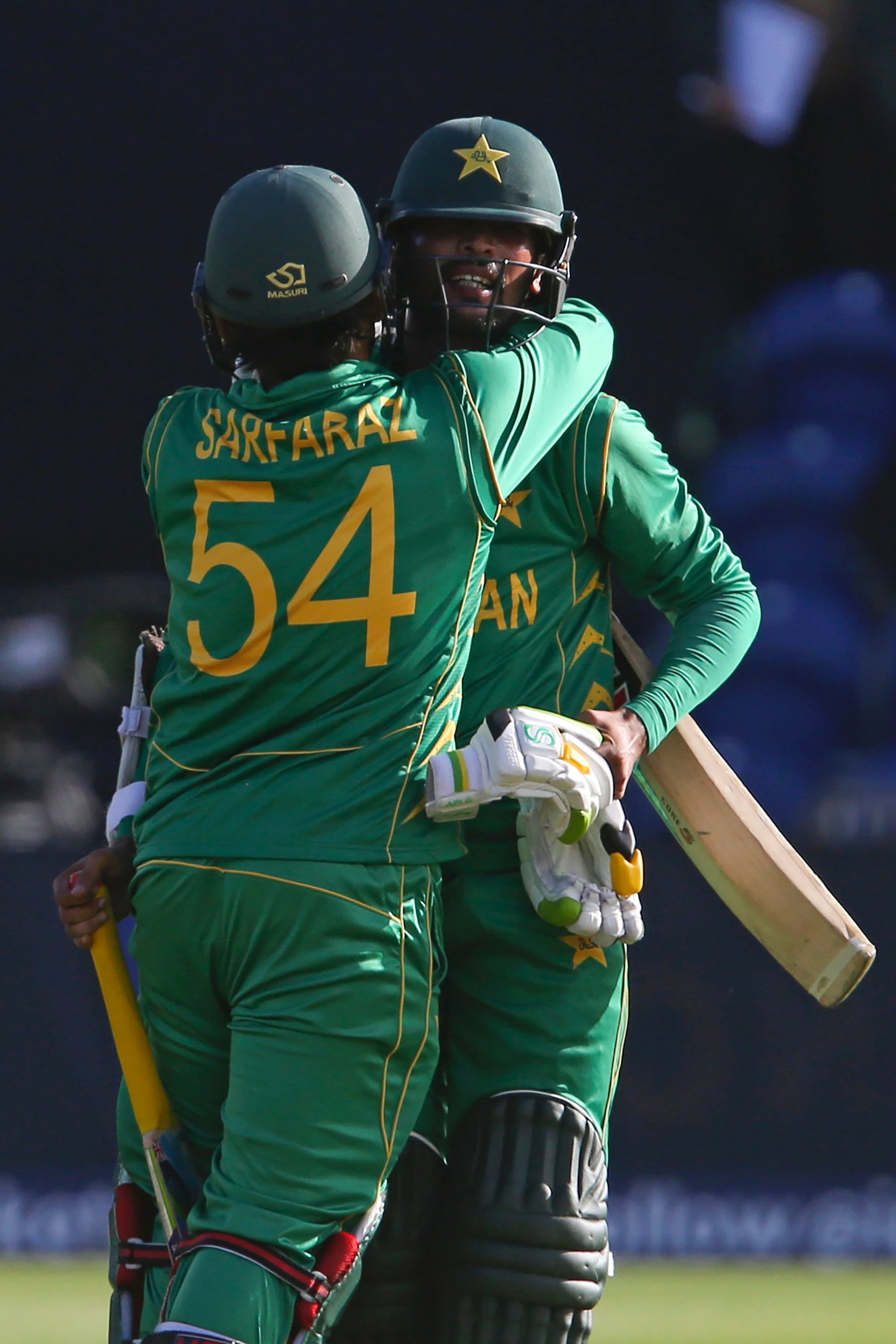 sarfraz and amir put up the highest score for the eighth wicket partnership in the champions trophy photo afp