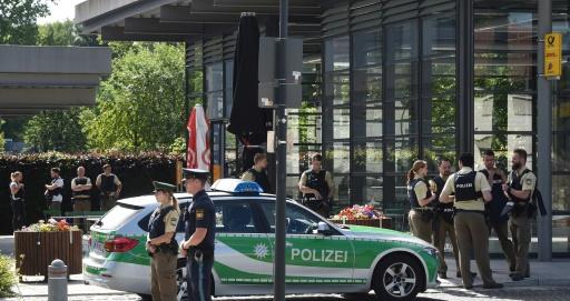 police guards the crime scene photo afp