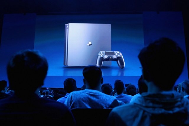 sony fires at xbox with arsenal of big ps4 games