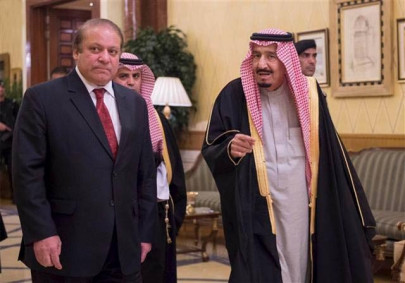 are you with us or with qatar saudis ask pakistan