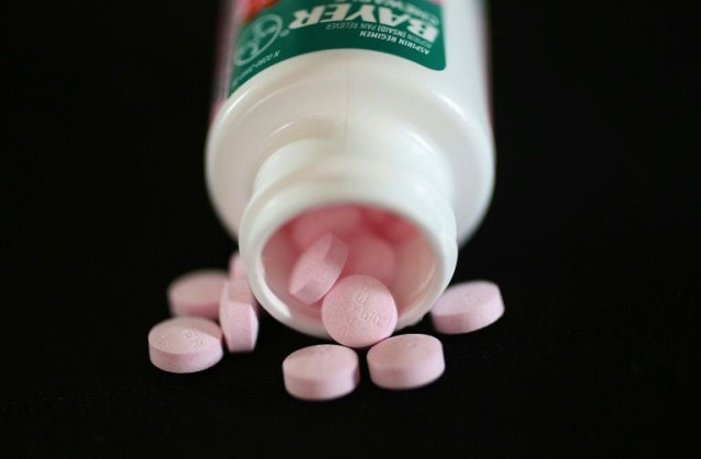roughly half of all adults 75 and over in the us and europe take small daily doses of aspirin ranging from 75 to 150 milligrams or other clot inhibiting drugs photo afp roughly half of all adults 75 and over in the us and europe take small daily doses of aspirin ranging from 75 to 150 milligrams or other clot inhibiting drugs photo afp