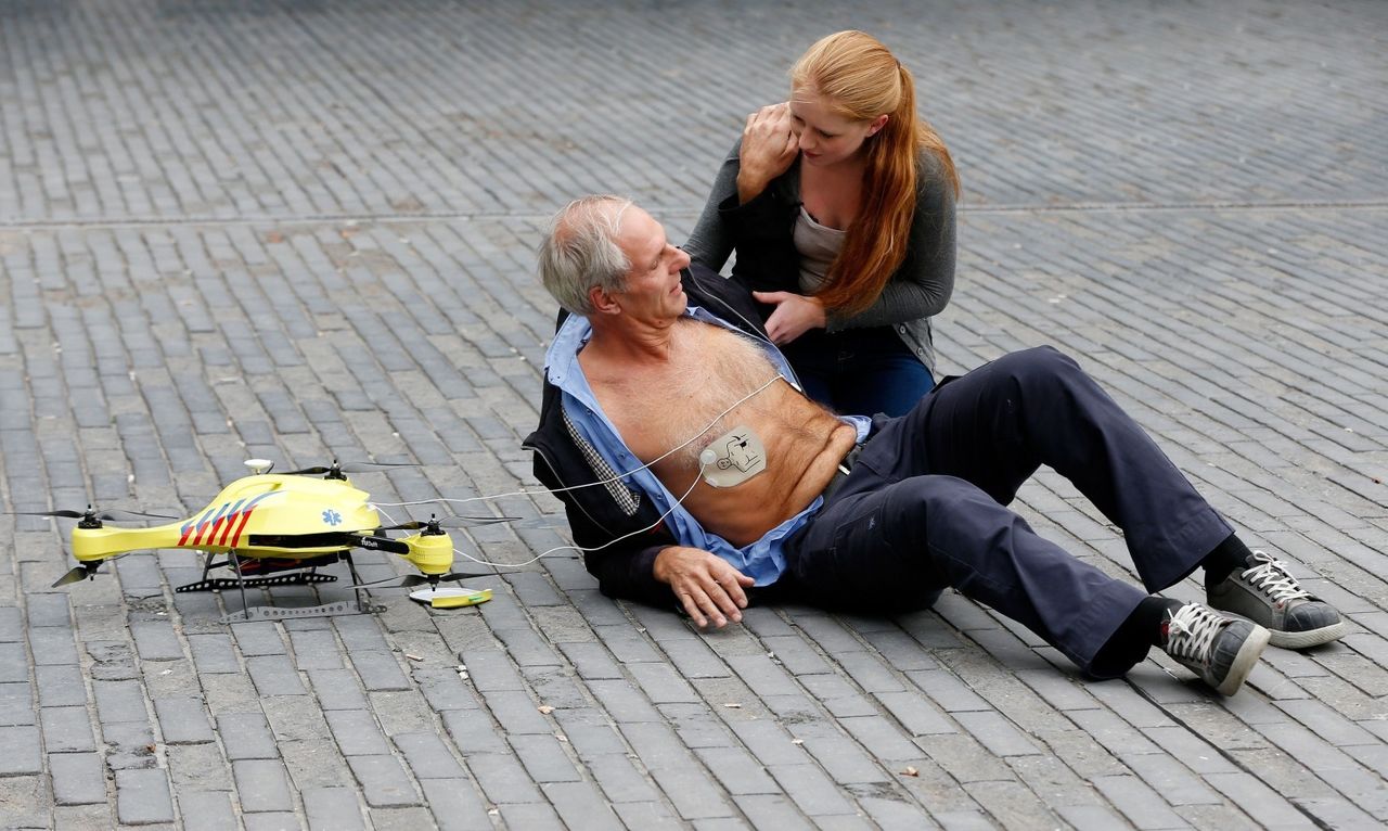 drone delivery of easy to use kit could raise the chances of survival of cardiac arrest victims photo cpurtesy tu delft