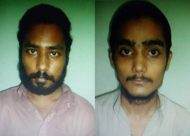 two lashkar e jhangvi terrorists break out of karachi jail