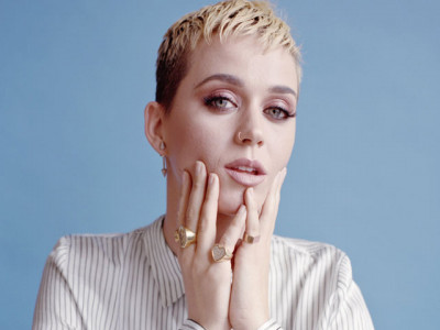 all the awards i ve won are fake katy perry all the awards i ve won are fake katy perry