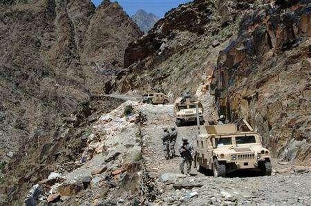 afghan us forces assault al qaeda in tora bora photo reuters