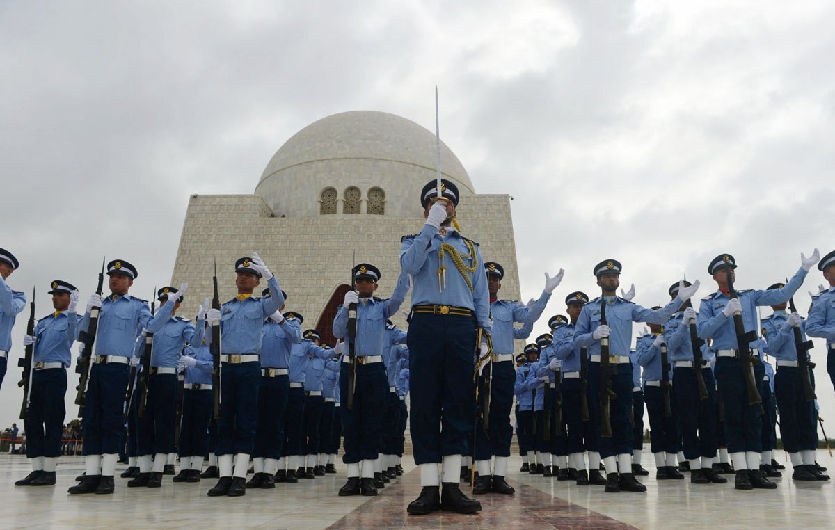 pakistan air force cadets take part in a ceremony at the mausoleum of quaid e azam muhammad ali jinnah in karachi to mark the country s defence day in karachi on september 6 2014 photo afp file