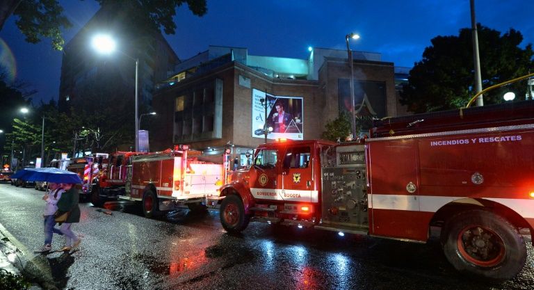 three people including a young frenchwoman are killed and 11 others wounded when an explosion rocks the upscale centro andino mall in bogota photo afp