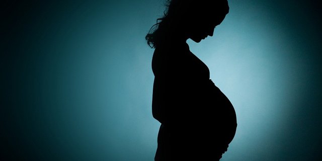 polyclinic to probe treatment refusal to pregnant woman