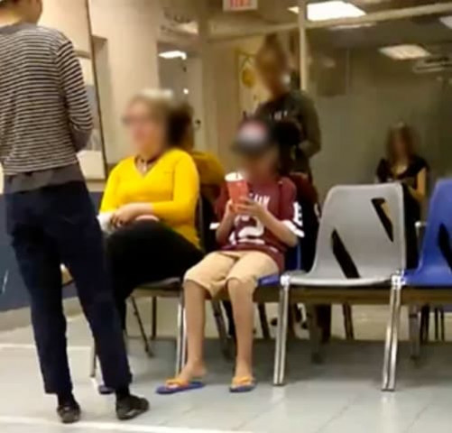 the woman keeps on asking for a white doctor to see her child suffering from chest pain photo youtube video screengrab the woman keeps on asking for a white doctor to see her child suffering from chest pain photo youtube video screengrab