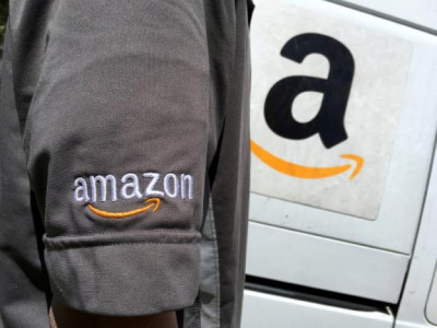 amazon s grocery push playing catch up with chinese e commerce giants