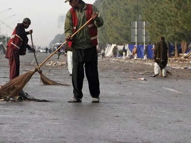 the worker died after he was brought to the hospital in umerkot but refused treatment photo reuters the worker died after he was brought to the hospital in umerkot but refused treatment photo reuters
