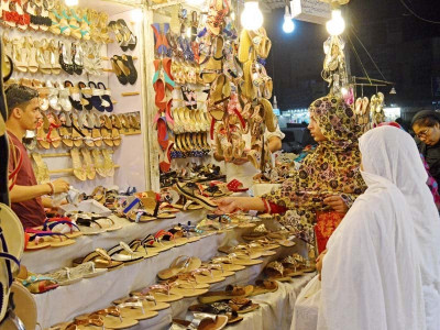 eid shopping gains momentum in faisalabad eid shopping gains momentum in faisalabad