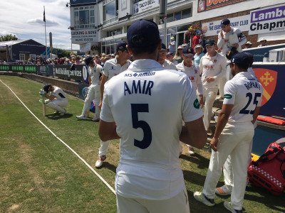 mohammad amir stars in debut for essex