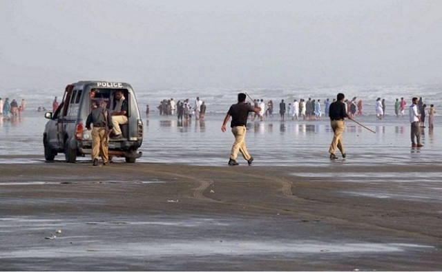 warning given police stop people from going into the water at seaview beach photo online warning given police stop people from going into the water at seaview beach photo online