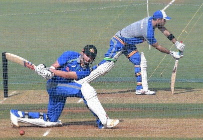 australia braces for mayhem as pay dispute lingers on australia braces for mayhem as pay dispute lingers on