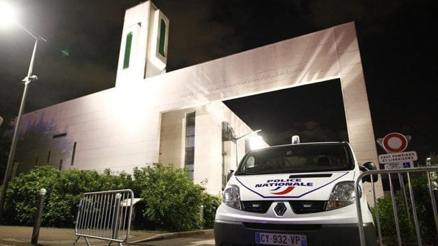 a police vehicle is stationed outside a mosque june 29 2017 in the paris suburb of creteil after a man tried to drive a car into a crowd front of the islamic religious facility photo afp a police vehicle is stationed outside a mosque june 29 2017 in the paris suburb of creteil after a man tried to drive a car into a crowd front of the islamic religious facility photo afp