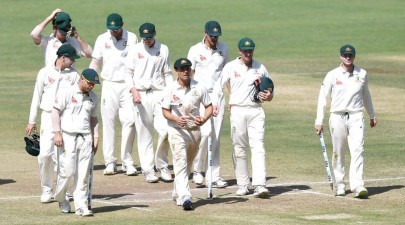 australian cricketers consider boycotting south africa series