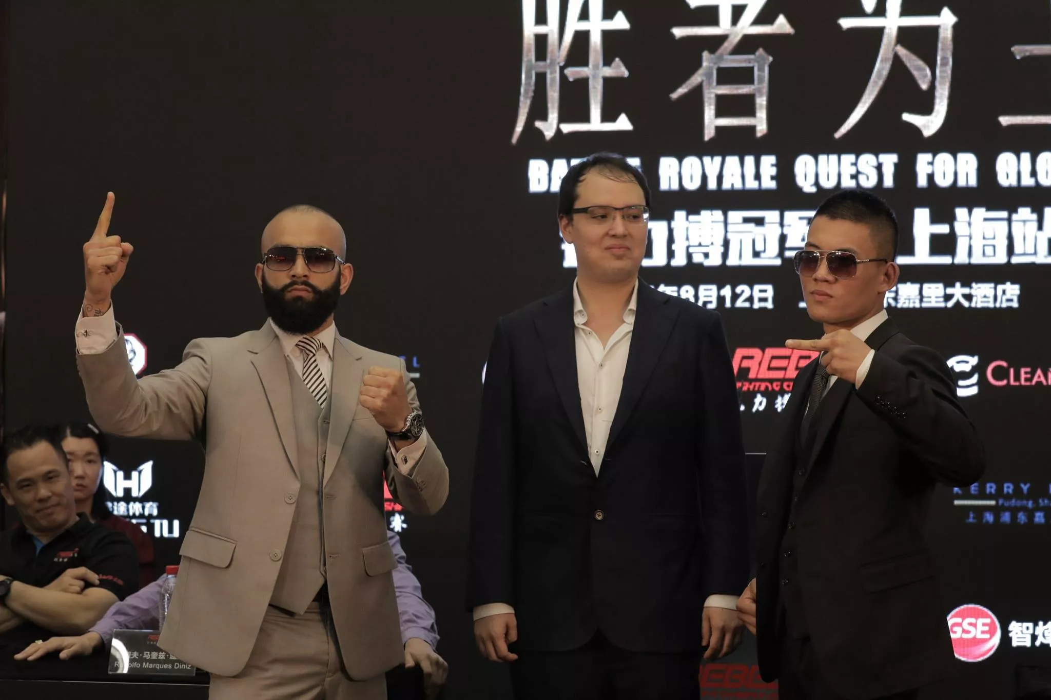 it wasn 039 t me uloomi in his defence says he wasn 039 t the one who started the scuffle and that he was only retaliating to kang 039 s provocations photo courtesy rebel fc it wasn 039 t me uloomi in his defence says he wasn 039 t the one who started the scuffle and that he was only retaliating to kang 039 s provocations photo courtesy rebel fc
