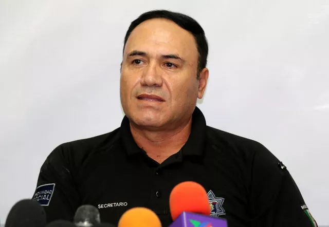 joel ernesto soto head of the mazatlan municipal police speaks during a news conference in mazatlan mexico july 3 2017 photo reuters joel ernesto soto head of the mazatlan municipal police speaks during a news conference in mazatlan mexico july 3 2017 photo reuters