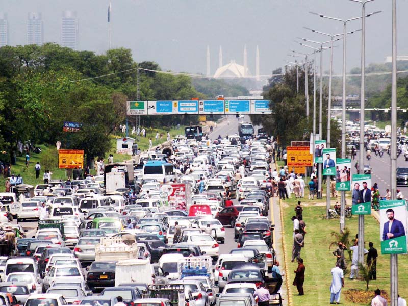 residents of islamabad trapped in a massive traffic jam on expressway as police cordoned off major roads photo online