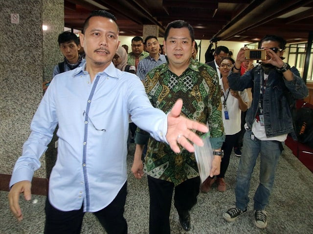 hary tanoesoedibjo c a media and property mogul who is building two trump organization projects arrives at police special crime unit office in jakarta on july 7 2017 us president donald trump 039 s indonesian business partner has been questioned by police over alleged threats against a public prosecutor officials said on july 7 photo afp hary tanoesoedibjo c a media and property mogul who is building two trump organization projects arrives at police special crime unit office in jakarta on july 7 2017 us president donald trump 039 s indonesian business partner has been questioned by police over alleged threats against a public prosecutor officials said on july 7 photo afp