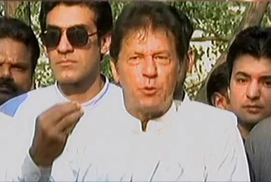 pti chairman imran khan talking to journalists in islamabad on july 9 2017 express news screen grab pti chairman imran khan talking to journalists in islamabad on july 9 2017 express news screen grab