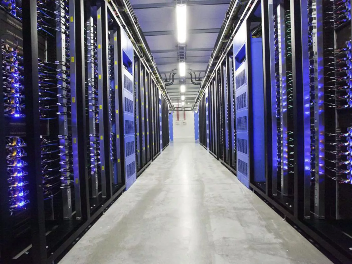 heavily protected server room will contain important estonian e government data photo afp heavily protected server room will contain important estonian e government data photo afp