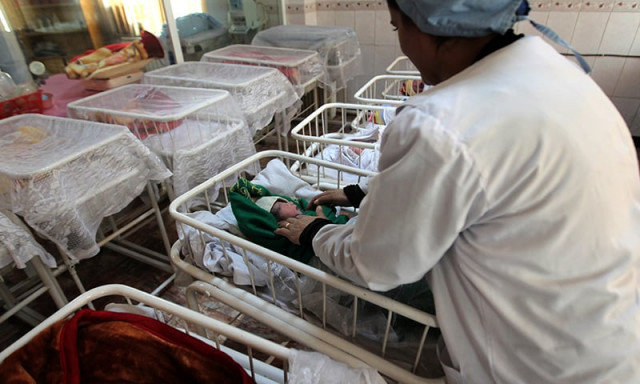govt focusing on educating pregnant women on health nutrition photo afp govt focusing on educating pregnant women on health nutrition photo afp