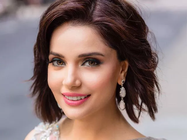 photo instagram armeena khan photo instagram armeena khan
