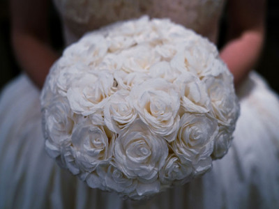 winning toilet paper gowns offered to brides in need