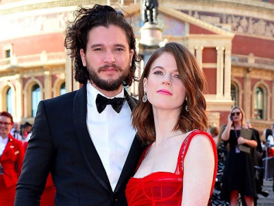 got star couple kit harrington and rose leslie are engaged