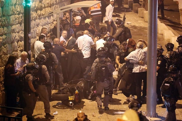 israeli border guards attempt to disperse palestinian muslim worshippers outside lions 039 gate a main entrance to the al aqsa mosque compound in jerusalem 039 s old city on july 22 2017 as they gather in protest against new israeli security measures implemented at the holy site following an attack that killed two israeli policemen the previous week stabbings and clashes that left six people dead raised fears of further israeli palestinian violence as tensions mount over new security measures at the highly sensitive jerusalem holy site photo afp israeli border guards attempt to disperse palestinian muslim worshippers outside lions 039 gate a main entrance to the al aqsa mosque compound in jerusalem 039 s old city on july 22 2017 as they gather in protest against new israeli security measures implemented at the holy site following an attack that killed two israeli policemen the previous week stabbings and clashes that left six people dead raised fears of further israeli palestinian violence as tensions mount over new security measures at the highly sensitive jerusalem holy site photo afp