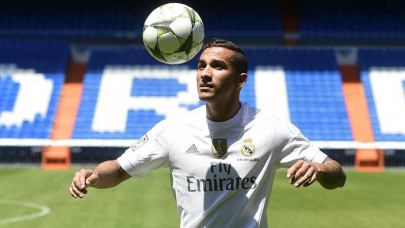 manchester city complete danilo signing manchester city complete danilo signing