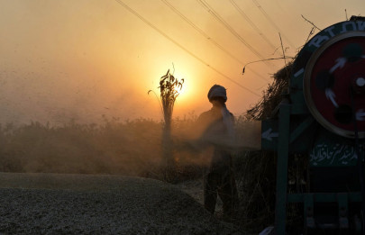 heat records in asia pakistan is warming up