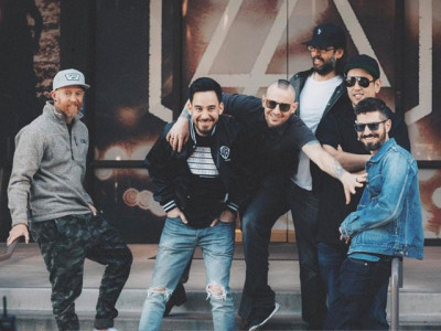 brokenhearted linkin park remember chester bennington   and his demons brokenhearted linkin park remember chester bennington   and his demons