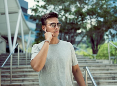 this ring lets you take calls using just your finger